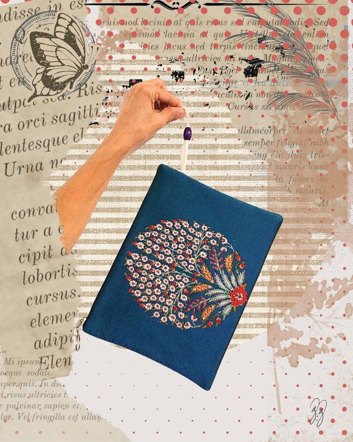 PEACOCK CLUTCH