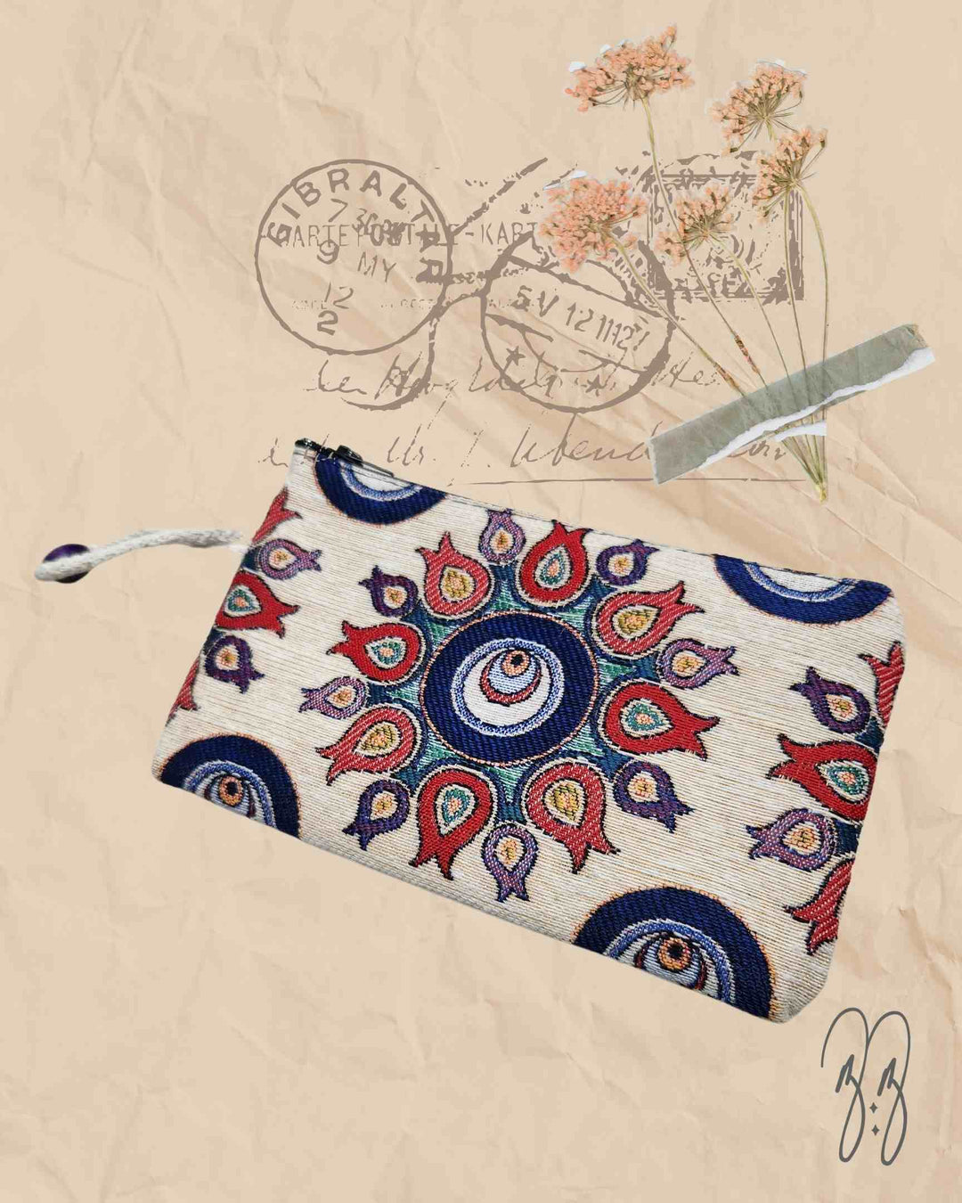 WIDE EYED CLUTCH